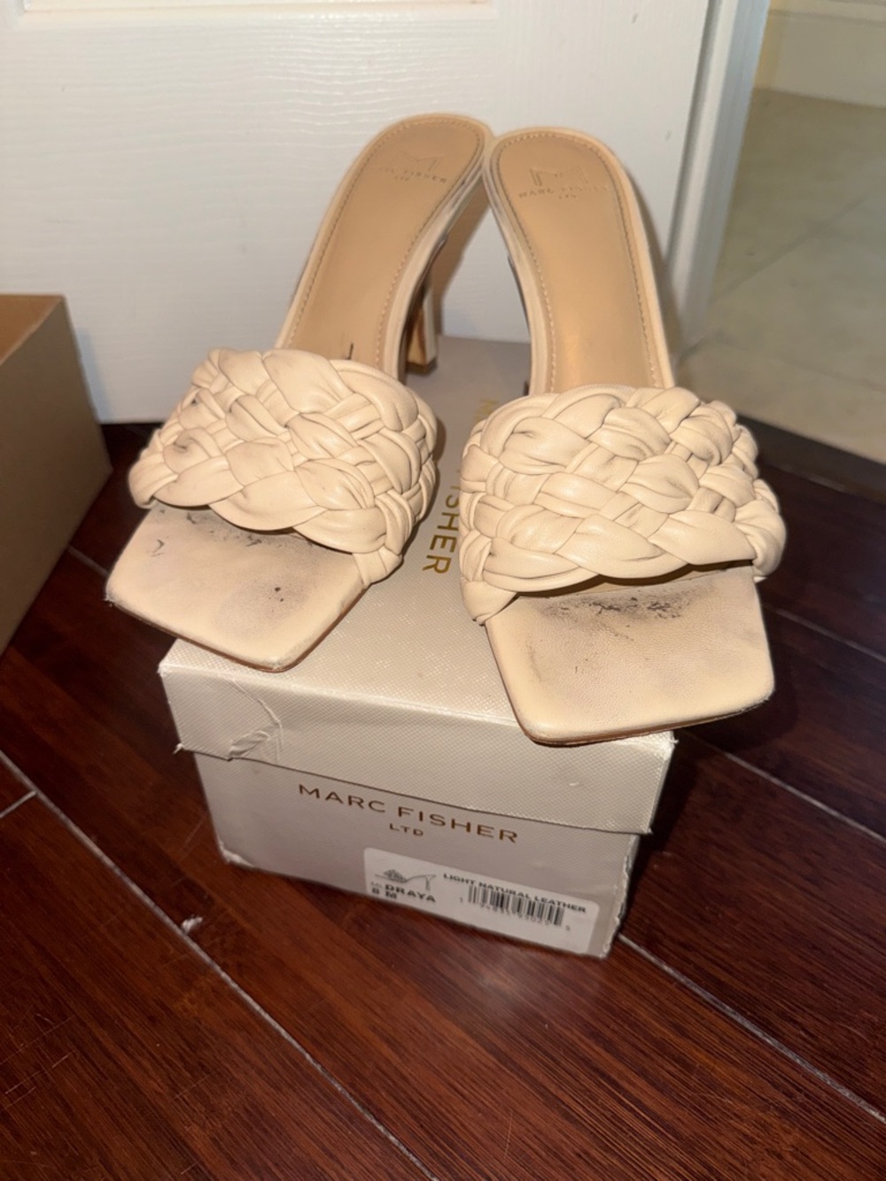 Marc Fisher Braided Cream Slide Heels - Excellent Condition - Size 8 - With Box